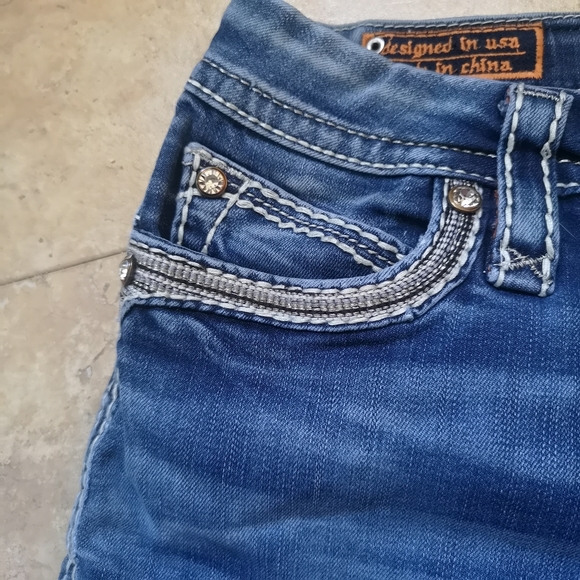 Rock Revival Jean Shorts - Picture 7 of 16